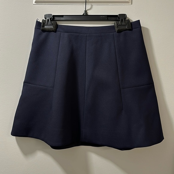 Like new navy Jcrew a-line mini skirt, size 6 - Picture 1 of 3